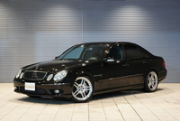 ベンツ AMG E55 左側面